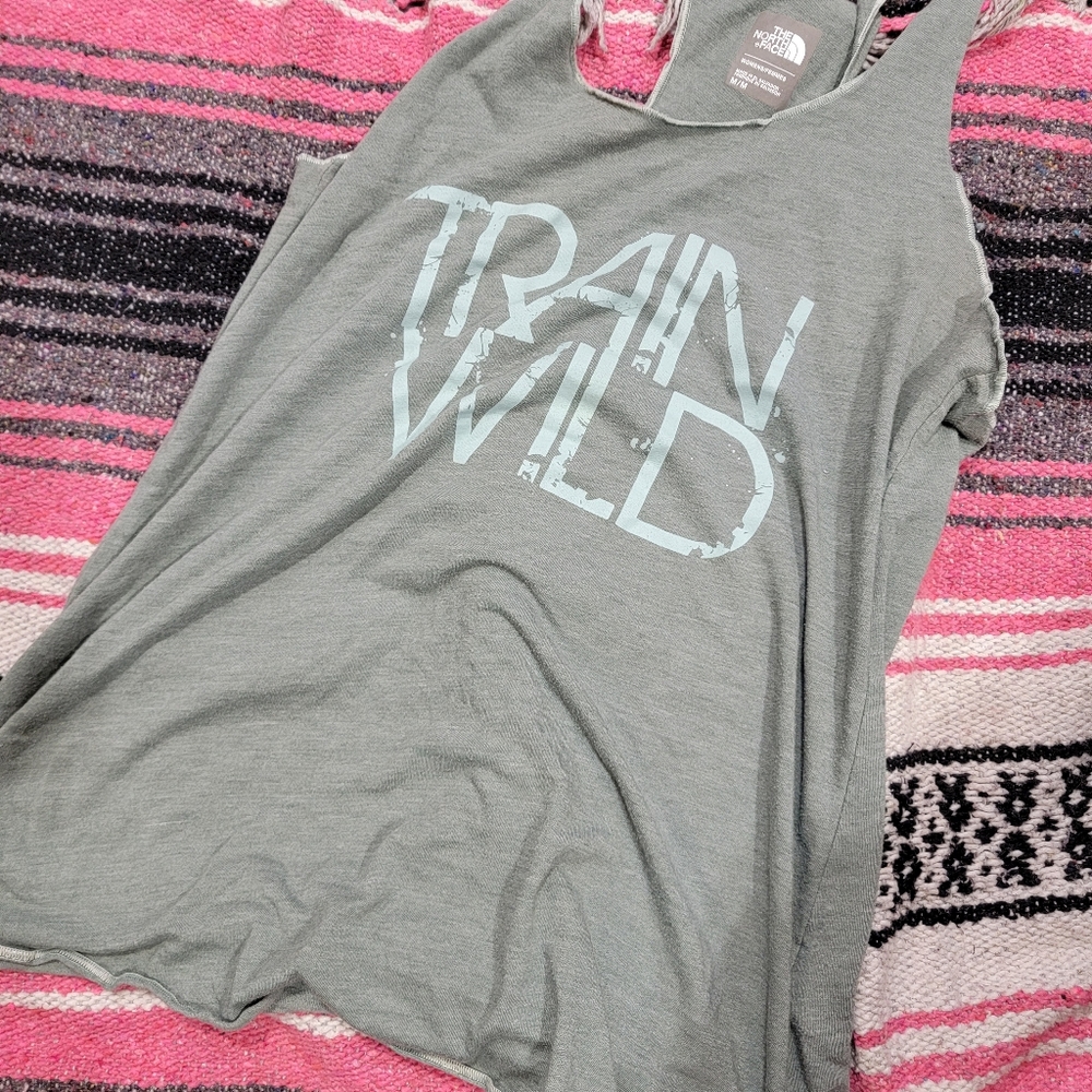 The North Face Women's Medium Train Wild Graphic Tank Slate Blue